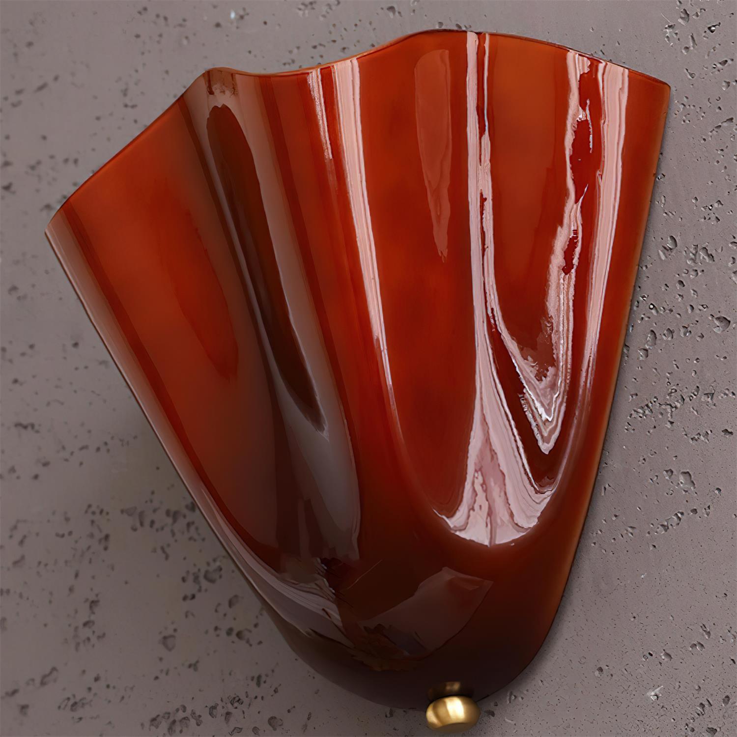Design Wandleuchte aus mundgeblasenem Glas – Skulpturale Wandbeleuchtung für modernes Interieur