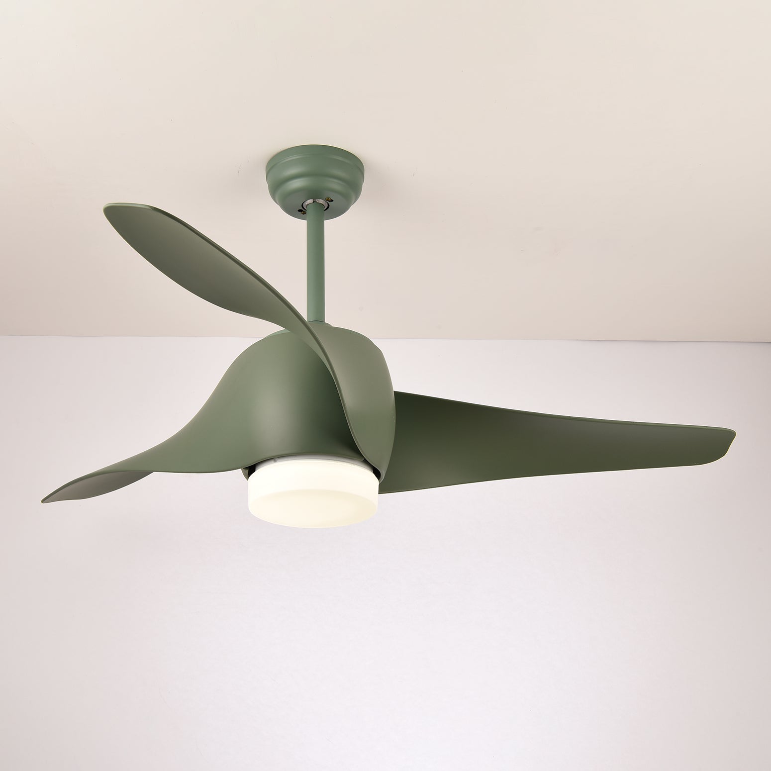 Plafondventilator met Verlichting 132 cm Verstelbaar Stille Motor en Afstandsbediening voor Woonkamer Slaapkamer | Sansoti