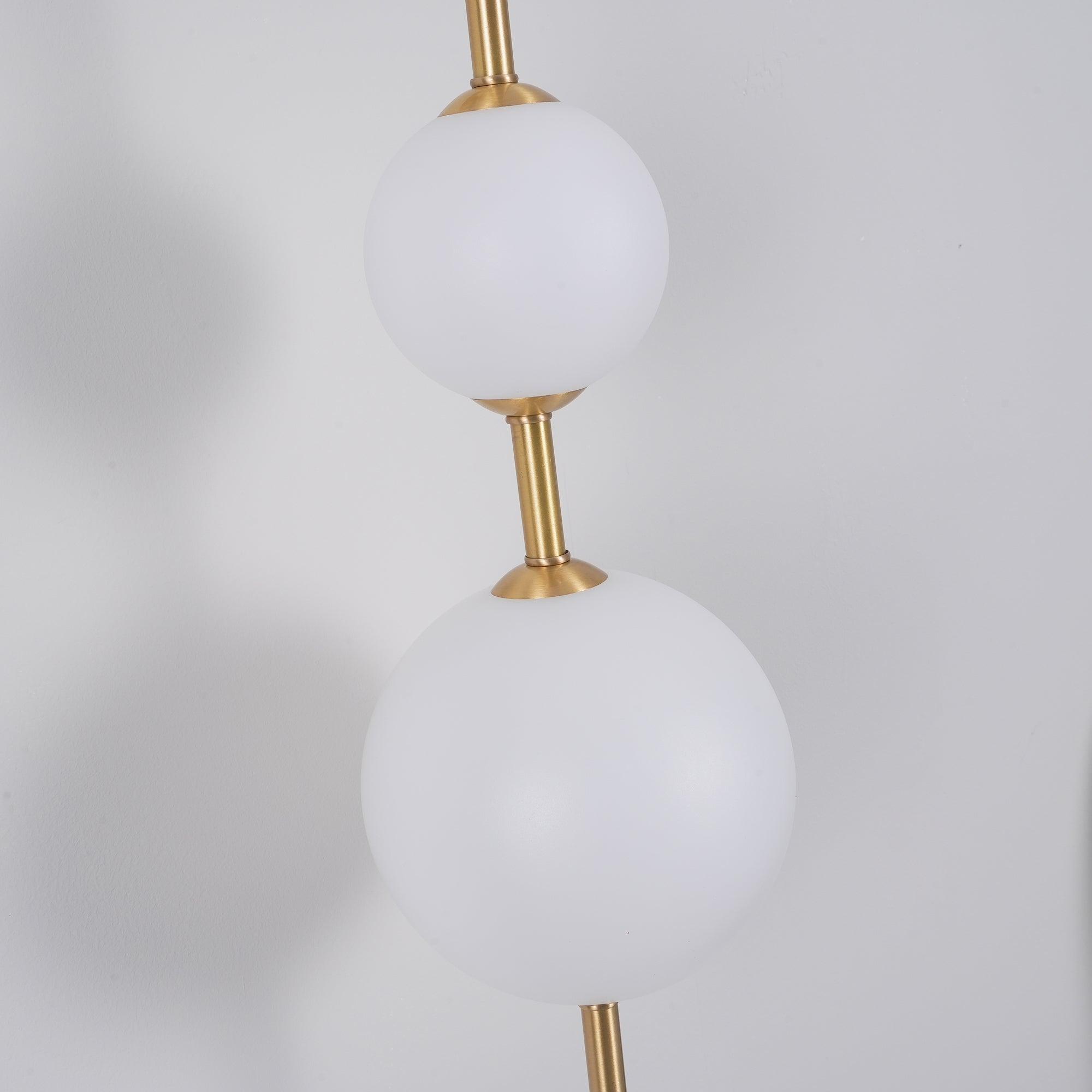 Verticale Glazen Bol Wandlamp – Moderne Wandverlichting met Gestapelde Bollen – Messing, Zwart of Nikkel – 3 Afmetingen | Sansoti