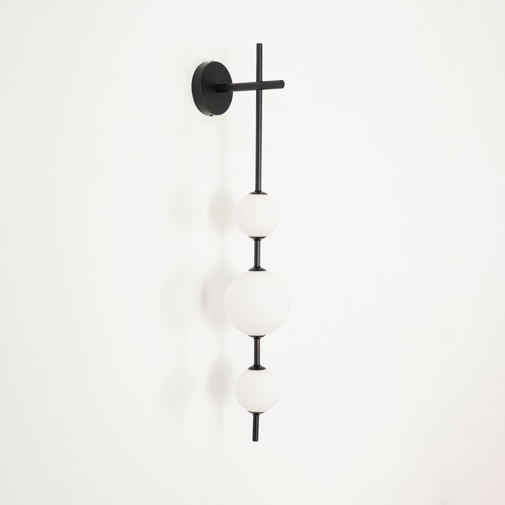Verticale Glazen Bol Wandlamp – Moderne Wandverlichting met Gestapelde Bollen – Messing, Zwart of Nikkel – 3 Afmetingen | Sansoti
