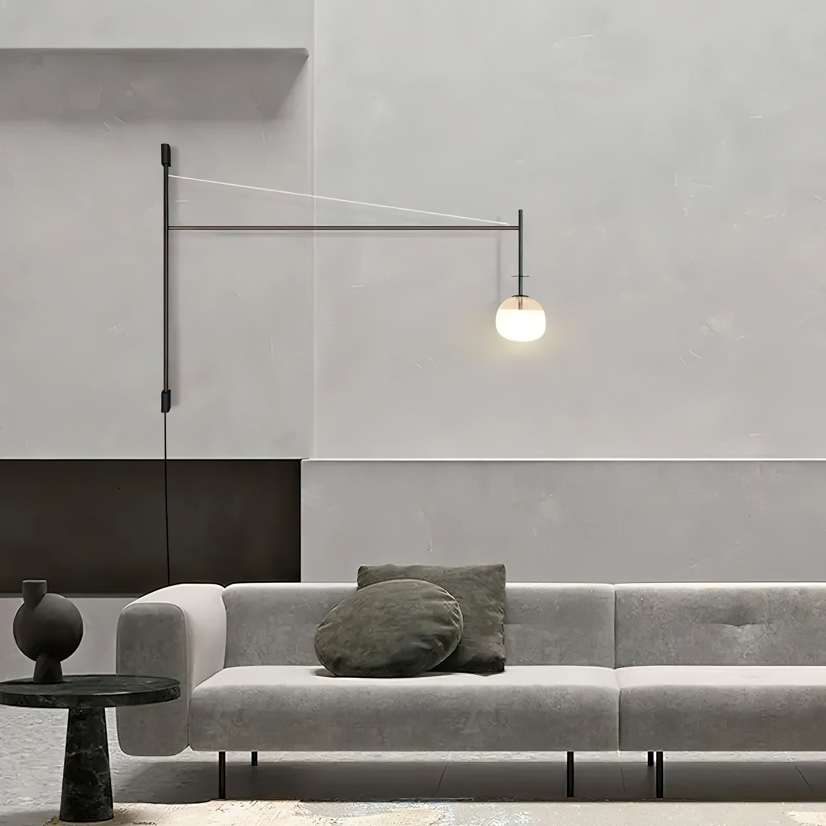 Verstelbare Wandlamp met Zwenkarm | Mondgeblazen Glazen Kap | Stekkermodel | Sansoti