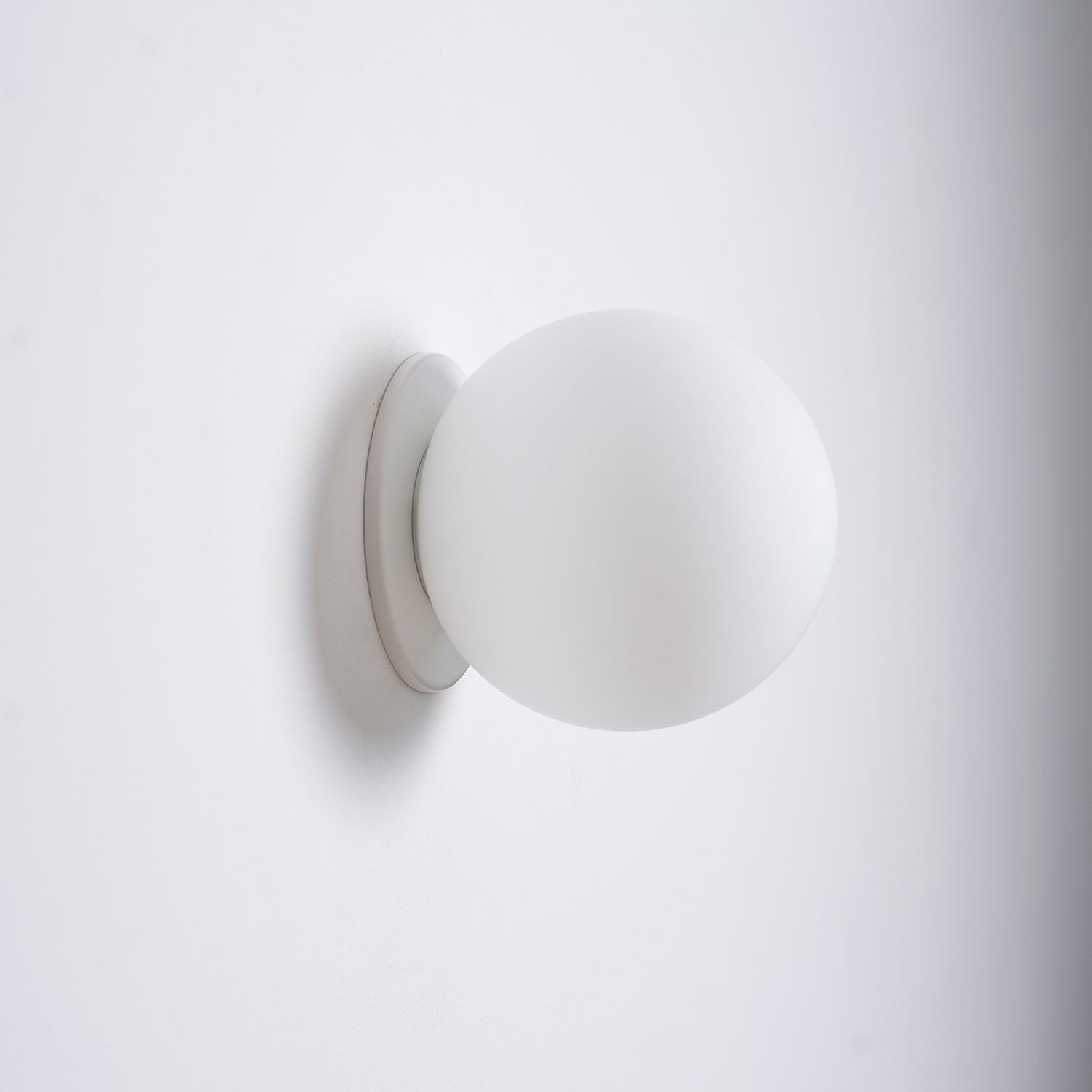 Glazen Wandlamp met Gouden of Zilveren Fitting – Modern Design voor Slaapkamer en Woonkamer | Sansoti
