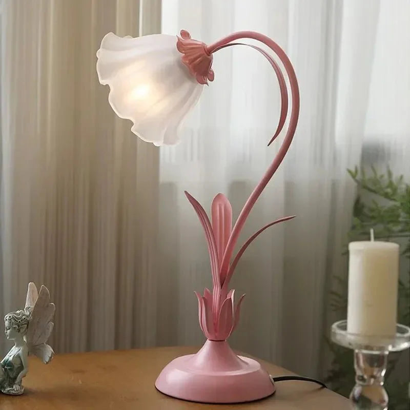 Vintage-Tischlampe mit Blumenmuster, Metallfuß, E27-Fassung, 50 cm hoch, stimmungsvolles Licht für Schlafzimmer und Wohnzimmer | Sansoti