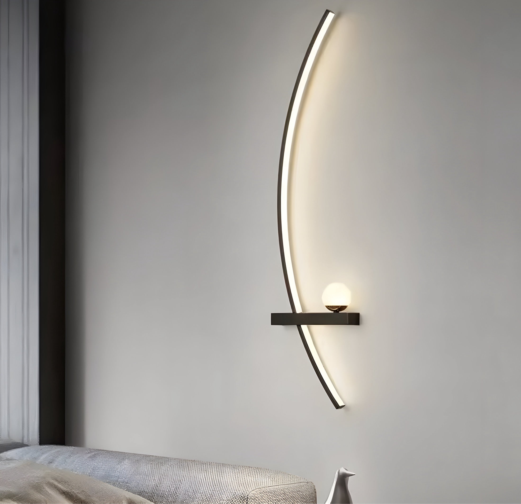 Moderne LED-Wandleuchte mit gebogenem Design und dimmbarer Beleuchtung für Schlaf- und Wohnzimmer | Restfield