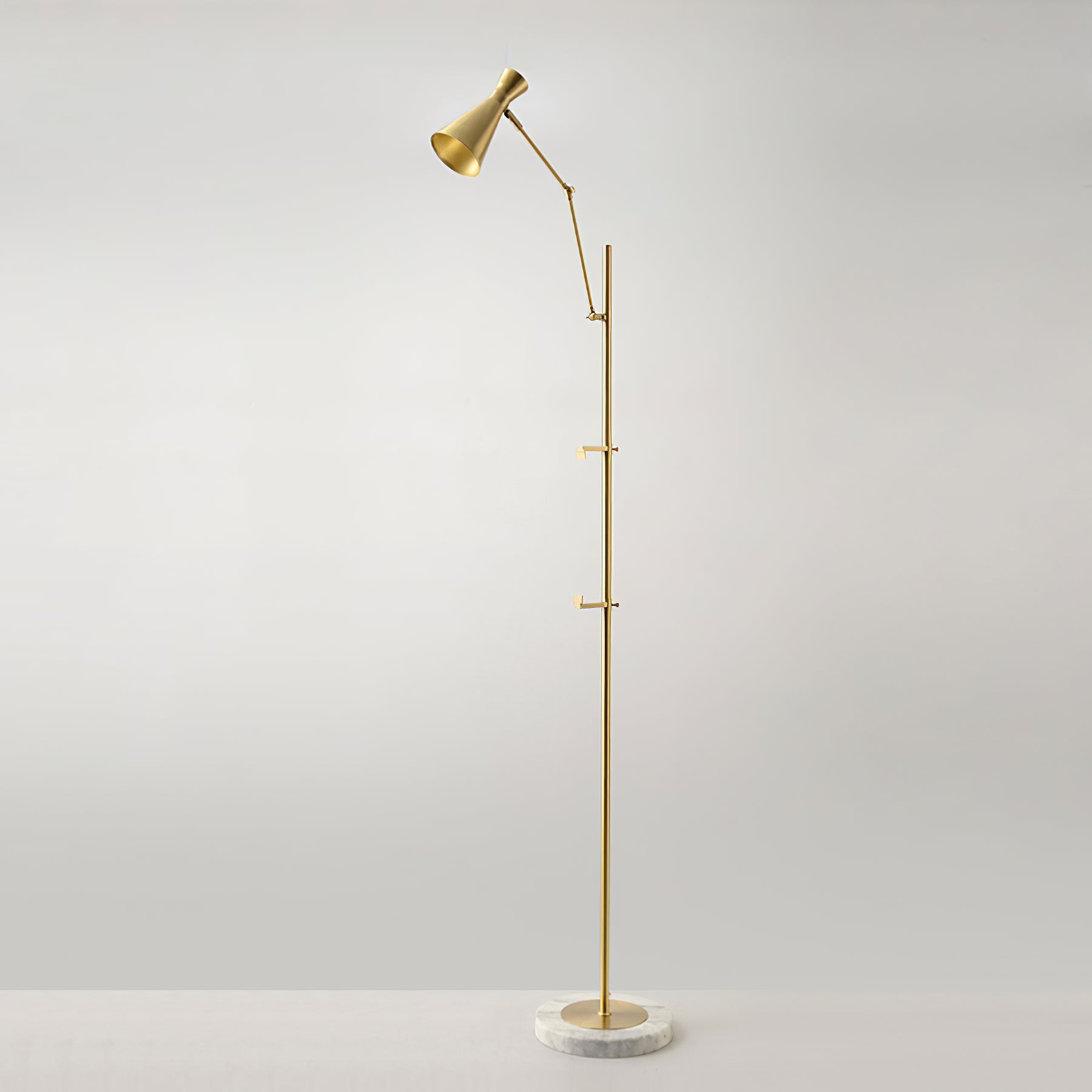Vloerlamp met Ezelhouder Goudkleurig Frame Marmeren Voet E26/E27 Max 40W Moderne Verlichting voor Kunstwerken en Interieur | Sansoti