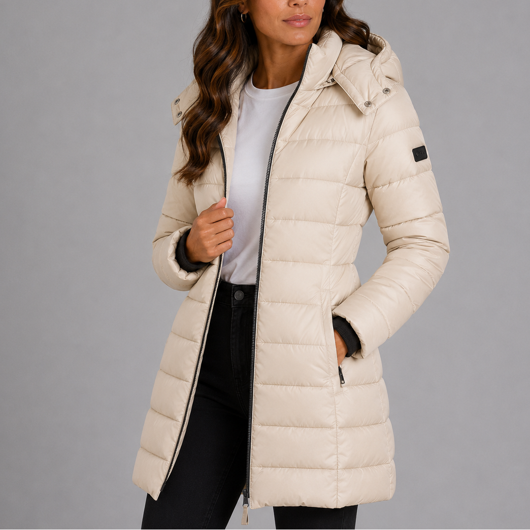 Lange gesteppte Damen-Pufferjacke mit abnehmbarer Kapuze, Taschen und warmem Futter, stilvolle Daunenjacke für den Winter | Sansoti