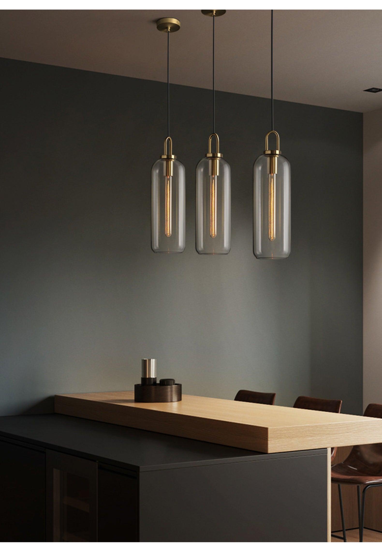 Glazen Hanglamp met Koperen Afwerking – Capsule & Sphere Vormen | Sansoti