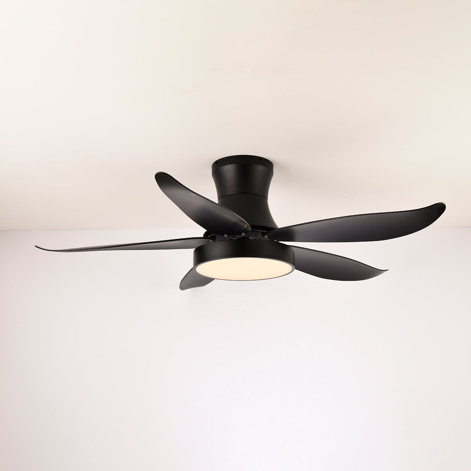 Plafondventilator met Verlichting 132cm Modern Zwart Metaal Kunststof LED 24W Verstelbaar 6 Snelheden | Sansoti