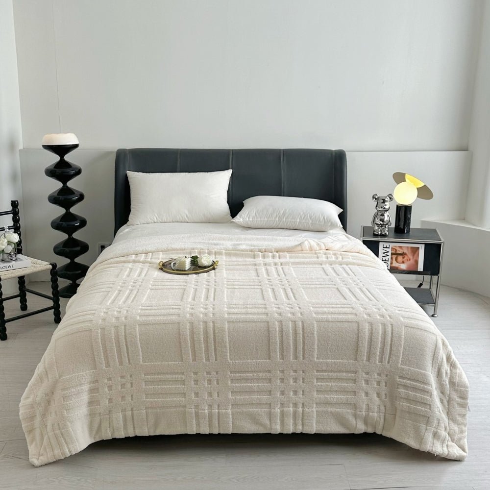 Textured Double-Layer Microfiber Blanket Living Room Bedroom Warm Winter Blanket Soft Comfortable | Sansoti