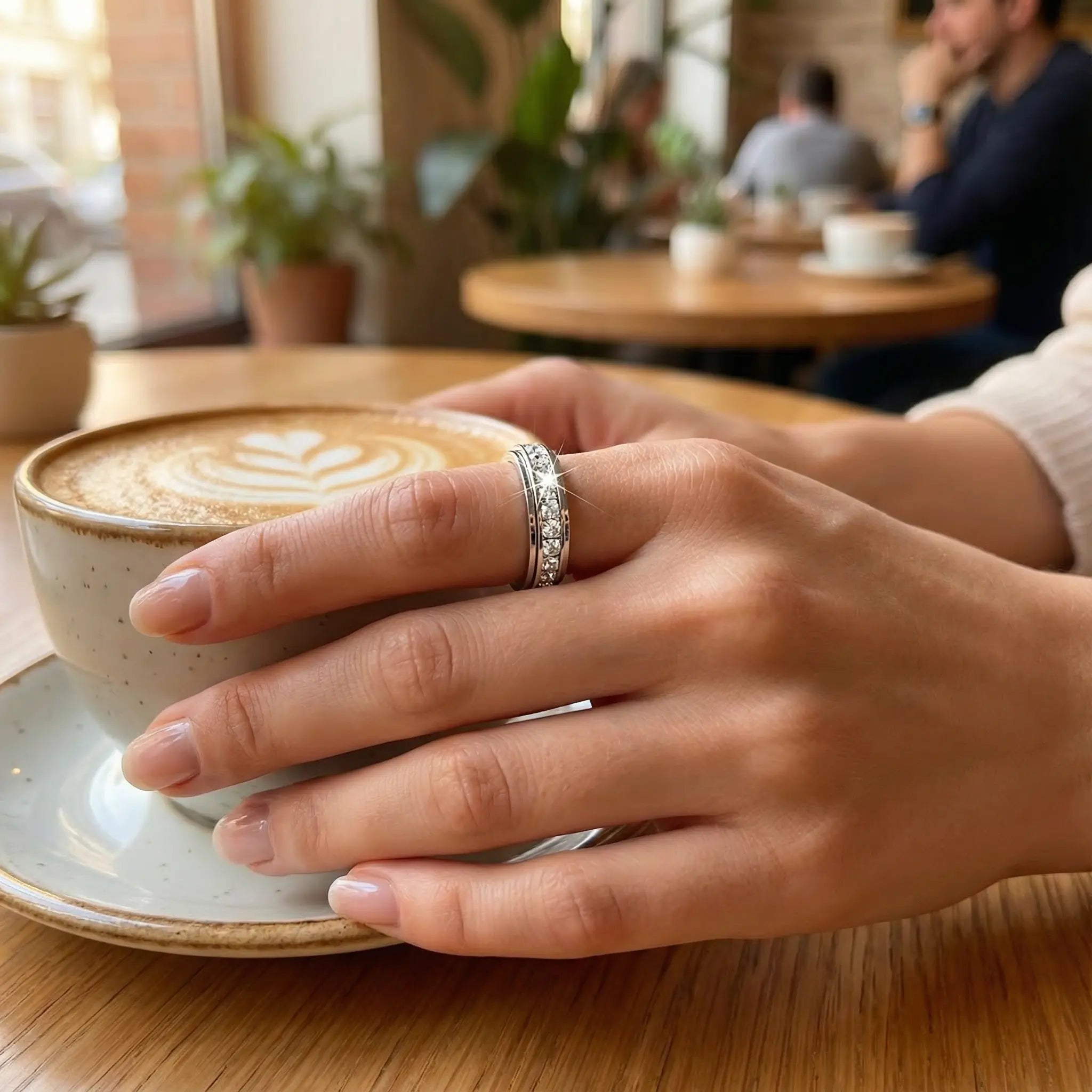 Draaibare Ring met Zirkonia Stenen Titanium Staal Zilver Goud Rosé Goud 3 Kleuren Briljante Sieraden voor Dagelijks Gebruik | Sansoti