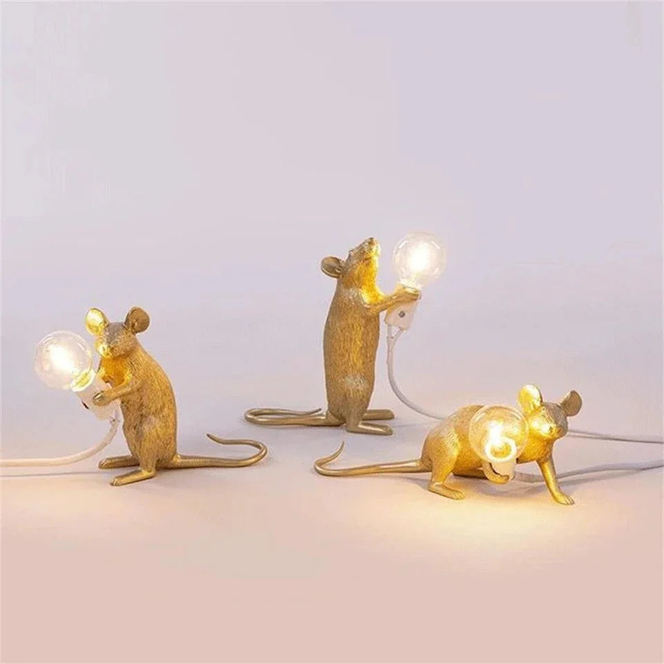Design Maus Tischleuchte | Dekorative Tischlampe aus Harz mit Leuchtmittel – Gold oder Weiß