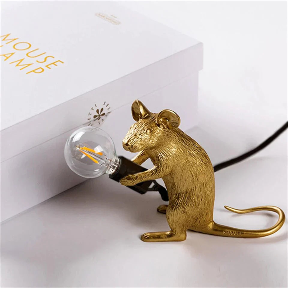 Design Maus Tischleuchte | Dekorative Tischlampe aus Harz mit Leuchtmittel – Gold oder Weiß