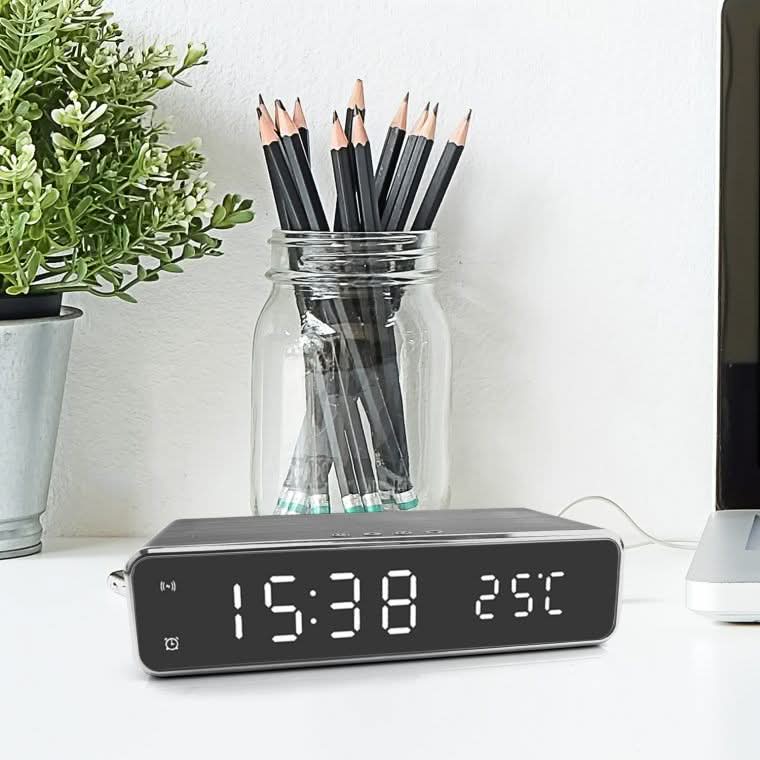 Digitaler Wecker mit kabellosem Ladegerät für Smartphones, Nachttisch, großes LED-Display, Schlafzimmer, Schwarz Grau | Sansoti