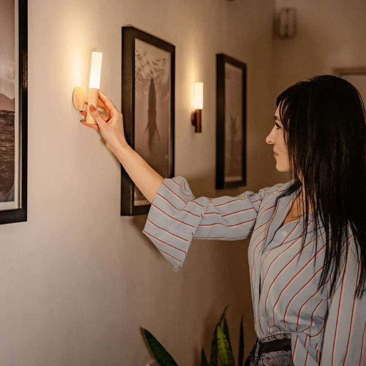 Houten Nachtlampje met Bewegingssensor – Oplaadbaar LED-Nachtlicht voor Slaapkamer, Gang & Toilet – Warmwit Licht Hout | Sansoti