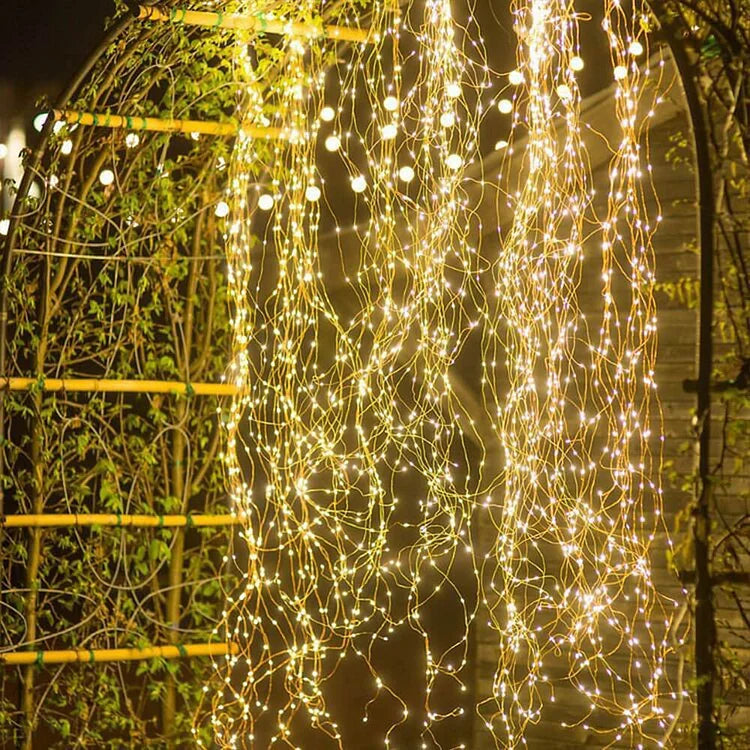 LED-Weihnachtsbaum-Wasserfallbeleuchtung mit 600 Lichtern, Fernbedienung, 8 Lichtmodi, für innen und außen, Festbeleuchtung | Sansoti