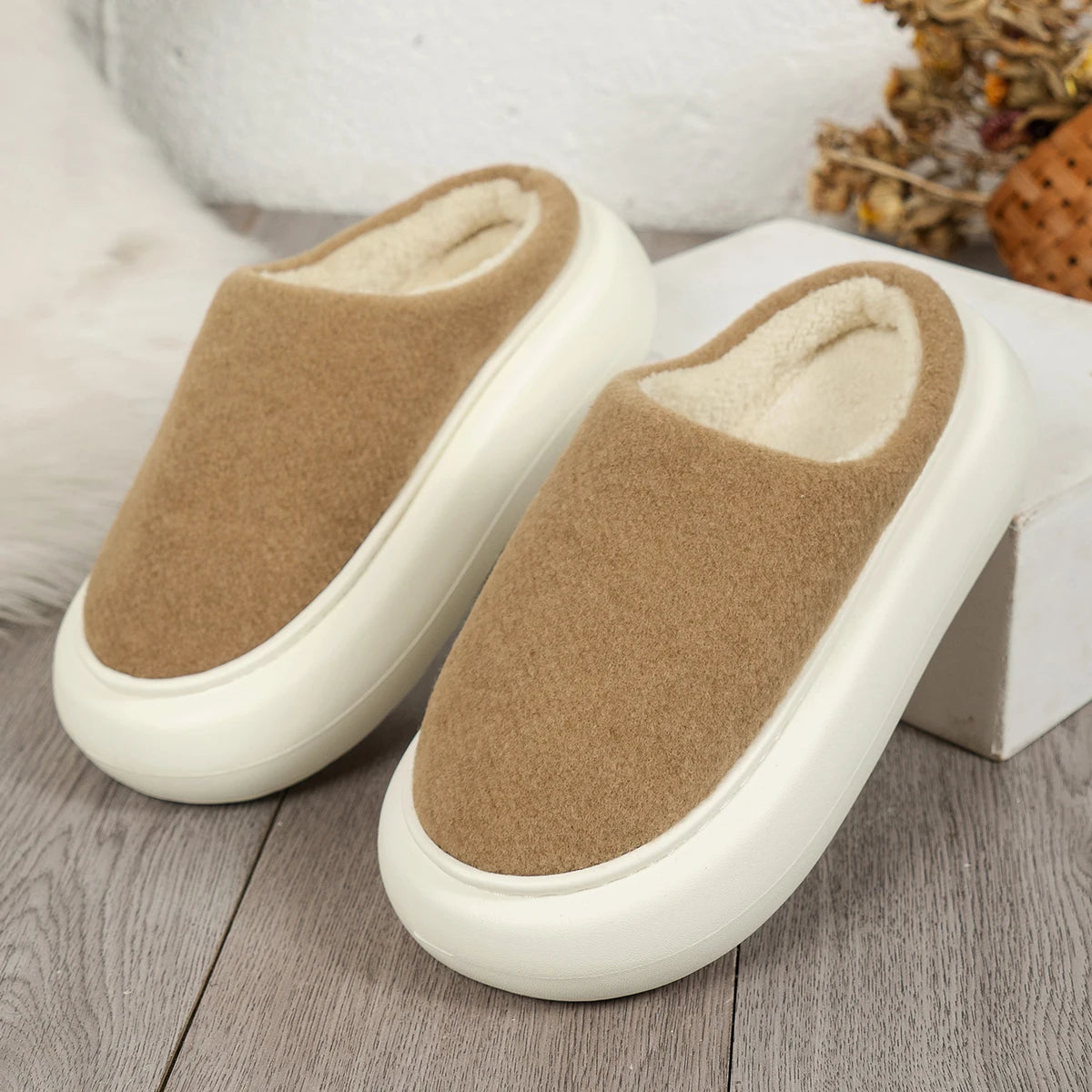 Plush Women's Slippers Winter Warm Non-Slip Sole House Slippers Indoor Comfort Beige Brown Soft Lining | Sansoti