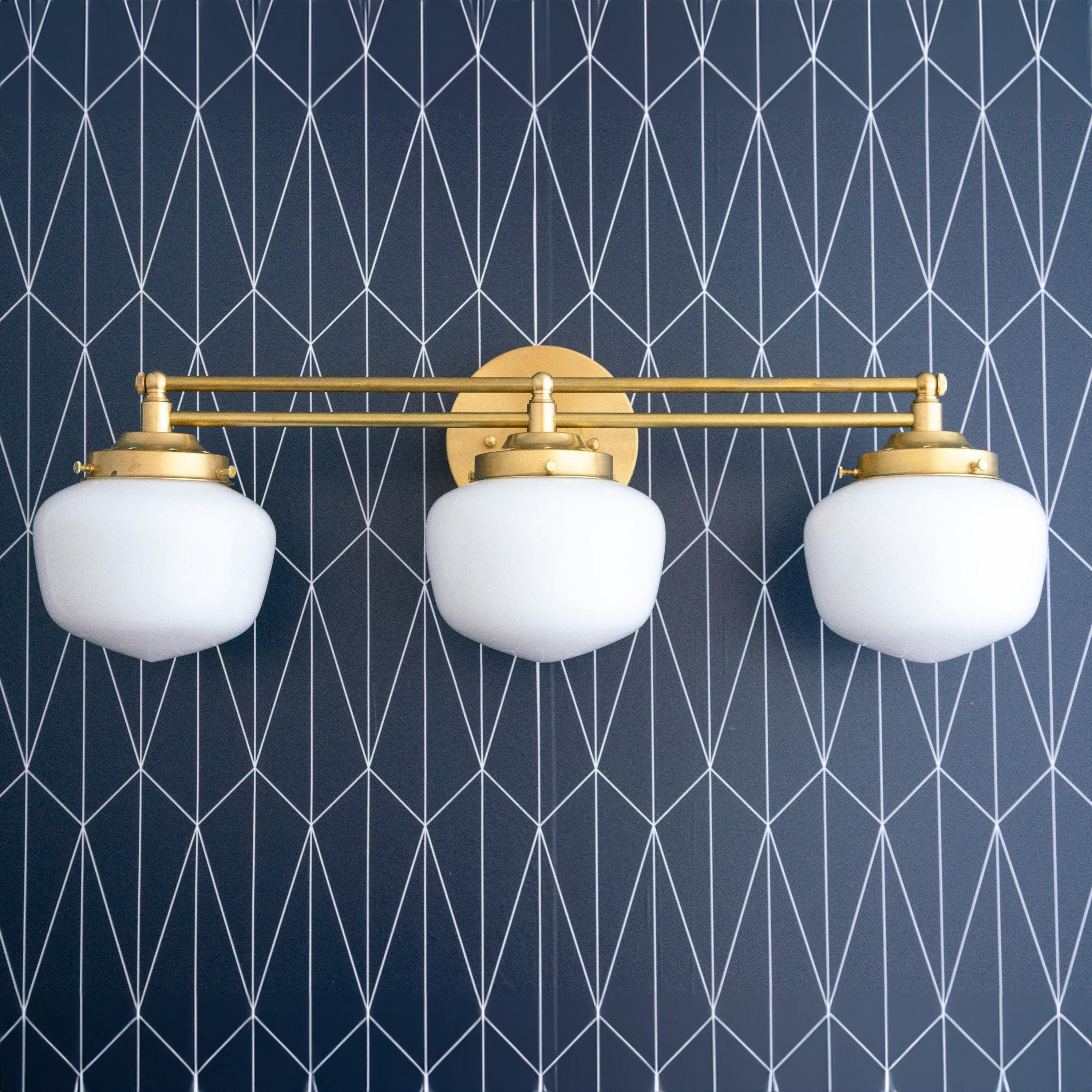 Globe Wandlamp Klassieke Badkamer Schoolhouse Verlichting Mat Opaal Glas voor Spiegel en Wastafel | Sansoti