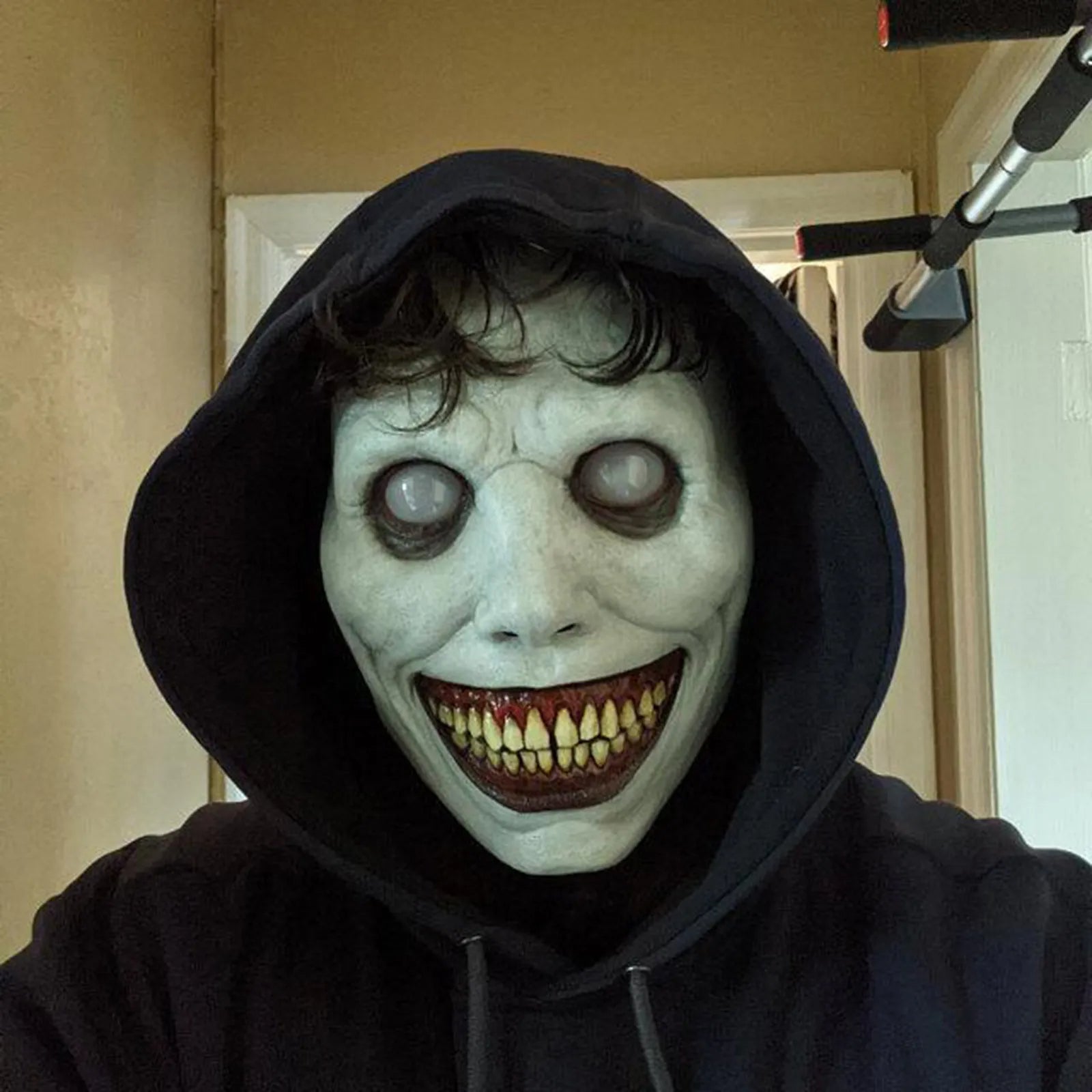 Griezelmasker met Grijns Witte Ogen Halloween Kostuum Volwassenen Feestmasker Horror Accessoire Scary Party | Sansoti