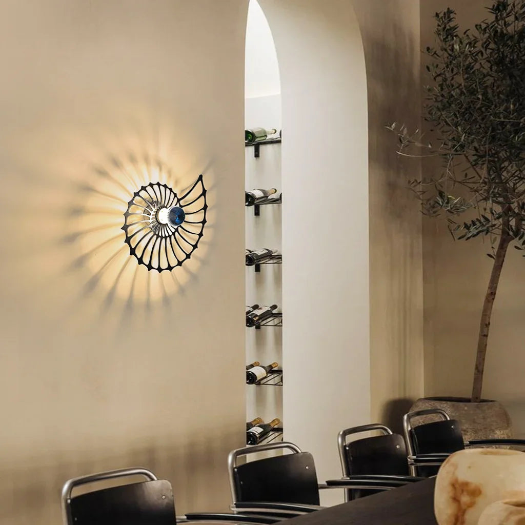 Decoratieve LED Wandlamp met Nautilus Design – Sfeervolle Wandverlichting | Sansoti