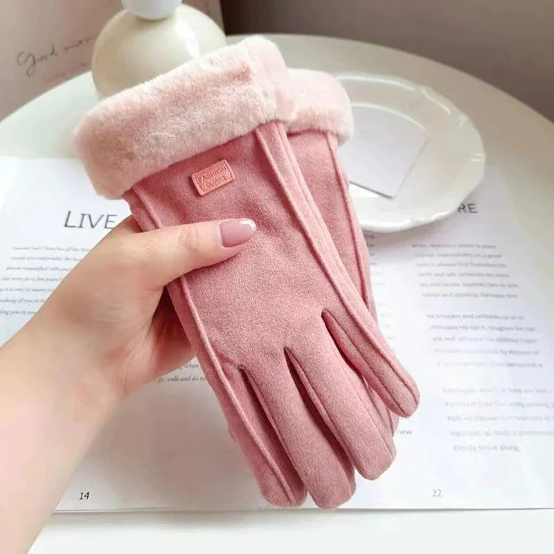 Touchscreen Winter Gloves for Women – Windproof and Warm with Wool Lining for Smartphone Use | Sansoti