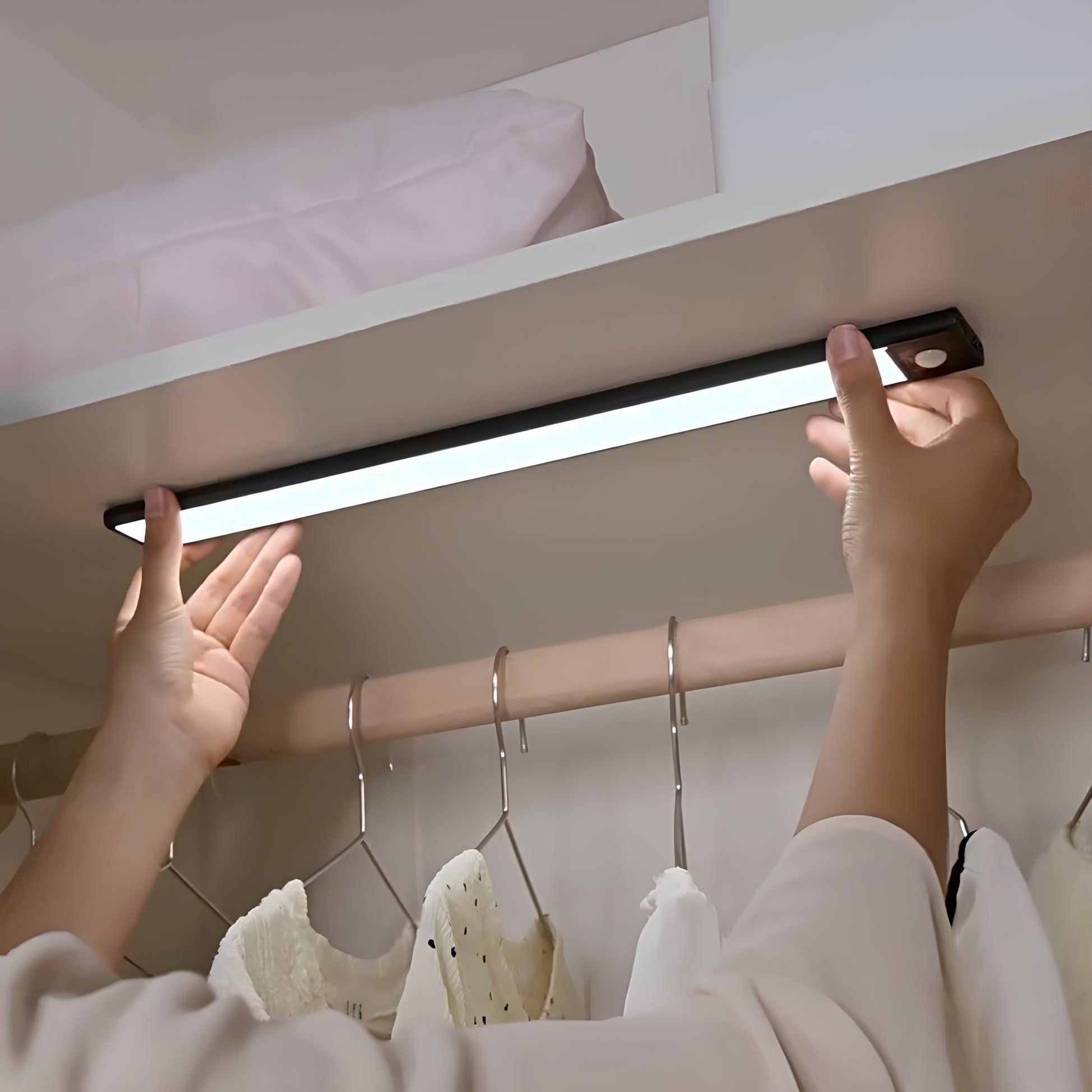 Bewegingssensor Lamp Draadloos ABS Compact Hal Trap Kast Nachtlamp Automatisch Licht USB Oplaadbaar | Sansoti