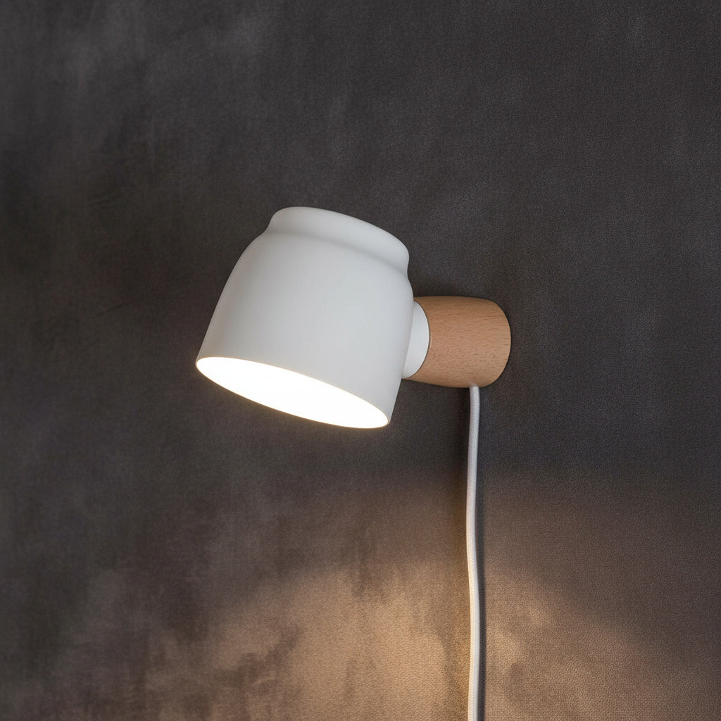 Oona Plug-in Wandlamp – Scandinavische Wandspot met Stekker – Flexibele Stijlverlichting voor Slaapkamer | Sansoti