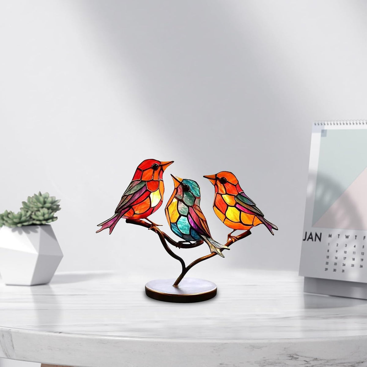 Sculpture d’oiseaux en verre avec branches colorées, décoration pour table et meuble, inspiration nature, ambiance chaleureuse pour le salon | Sansoti
