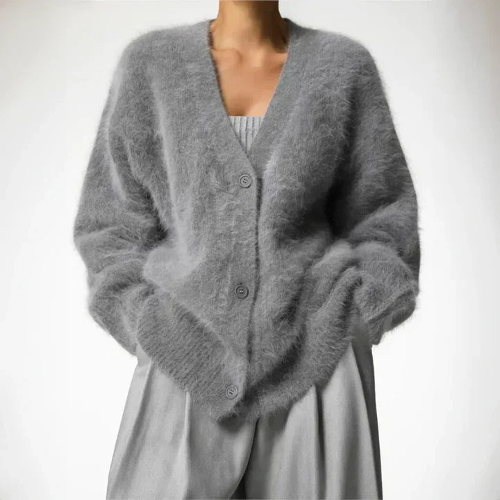 Oversized flauschige Strickjacke mit V-Ausschnitt und Knopfleiste - Weiche Strickjacke für Damen - Bequem | Sansoti