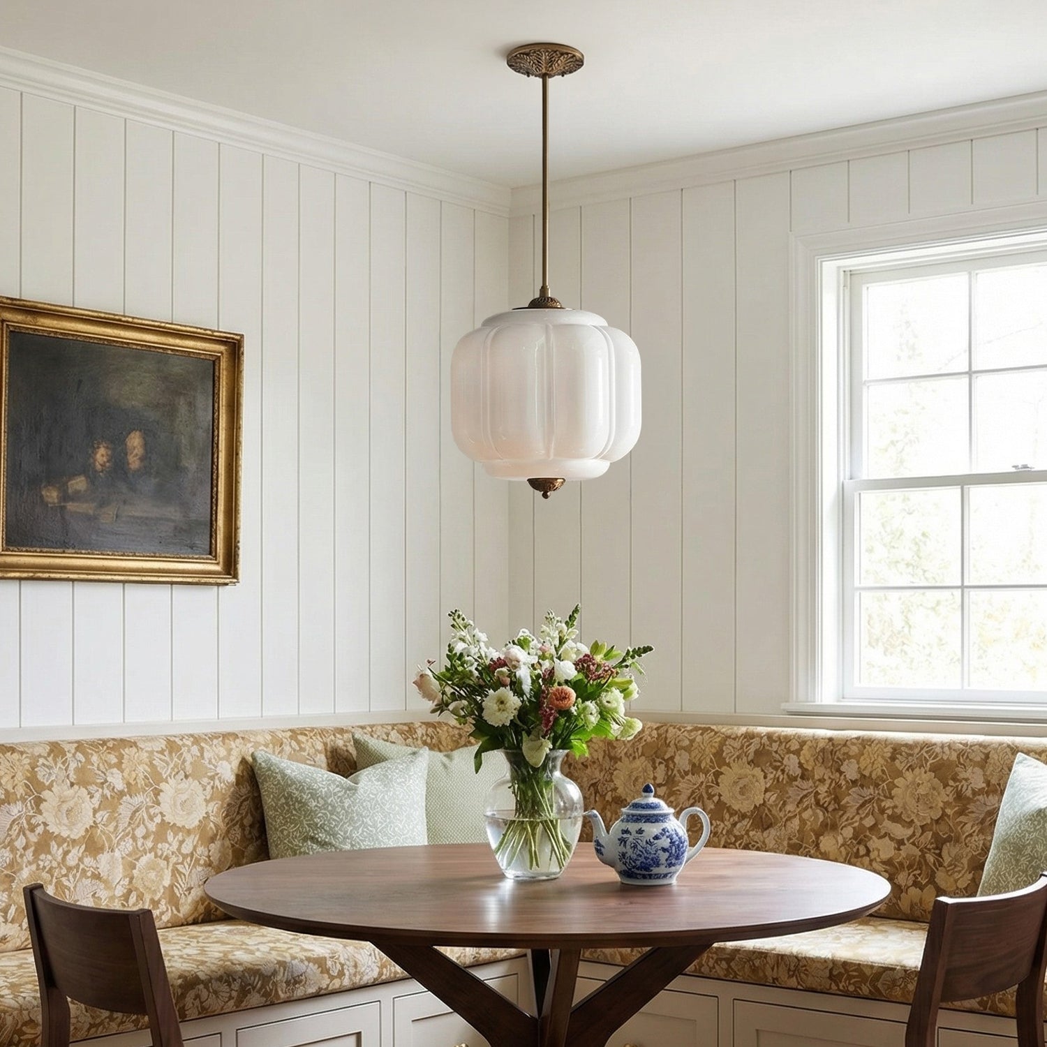 Vintage Melkglas Hanglamp met Messing Armatuur – Klassiek Retro Design voor Eetkamer, Hal & Leeshoek | Sansoti
