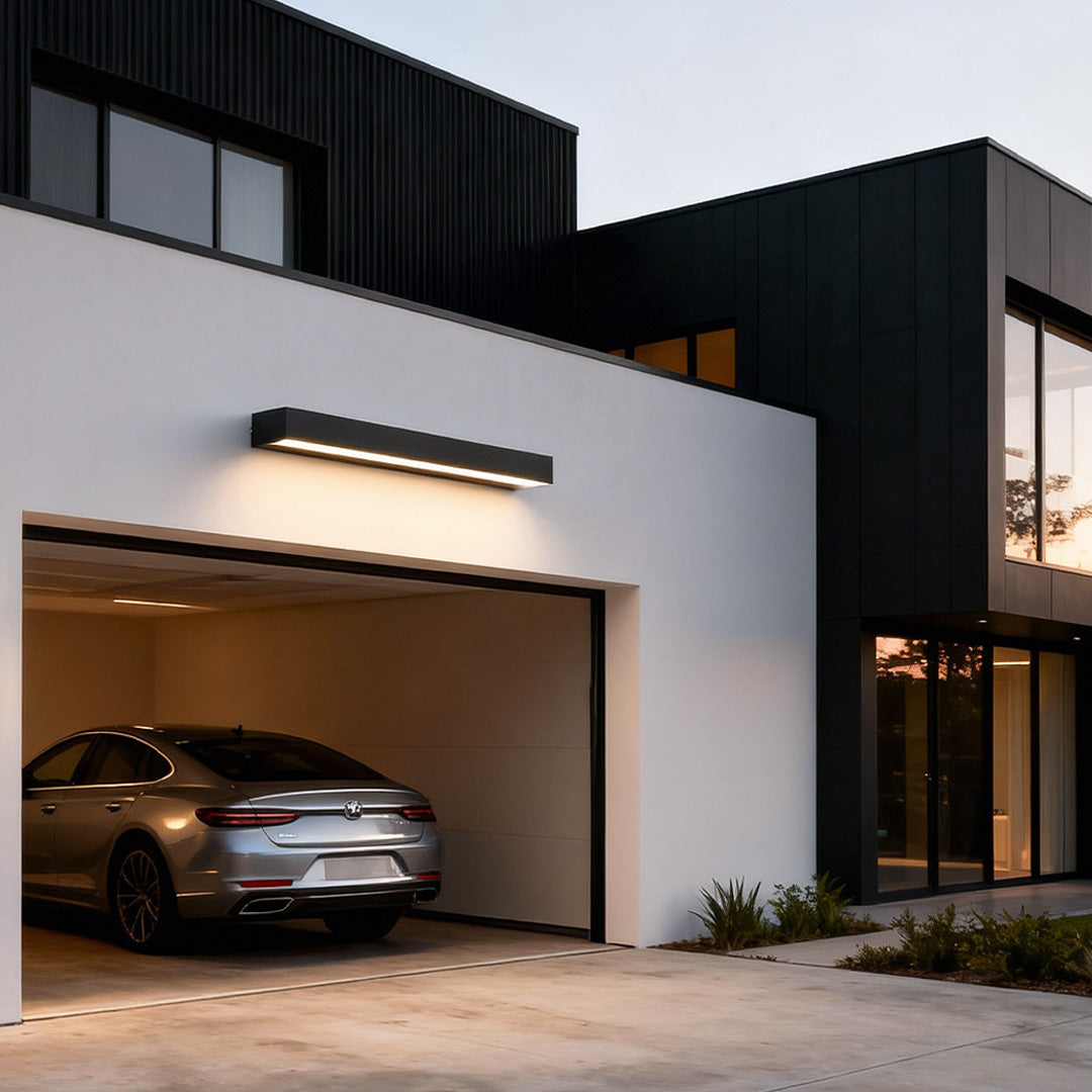 Moderne Außenwandleuchte mit linearem LED-Licht und IP65 wasserdichtem Aluminiumgehäuse für Fassade, Eingang und Garage | Restfield