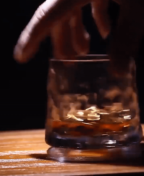 Japans Whiskyglas Met Draaibare Bodem 250ml Hittebestendig Glas Handgemaakt Drinkglas Voor Whisky Cocktails Sake Premium Servies In Houten Geschenkdoos Uniek Cadeau Voor Whiskyliefhebbers | Sansoti
