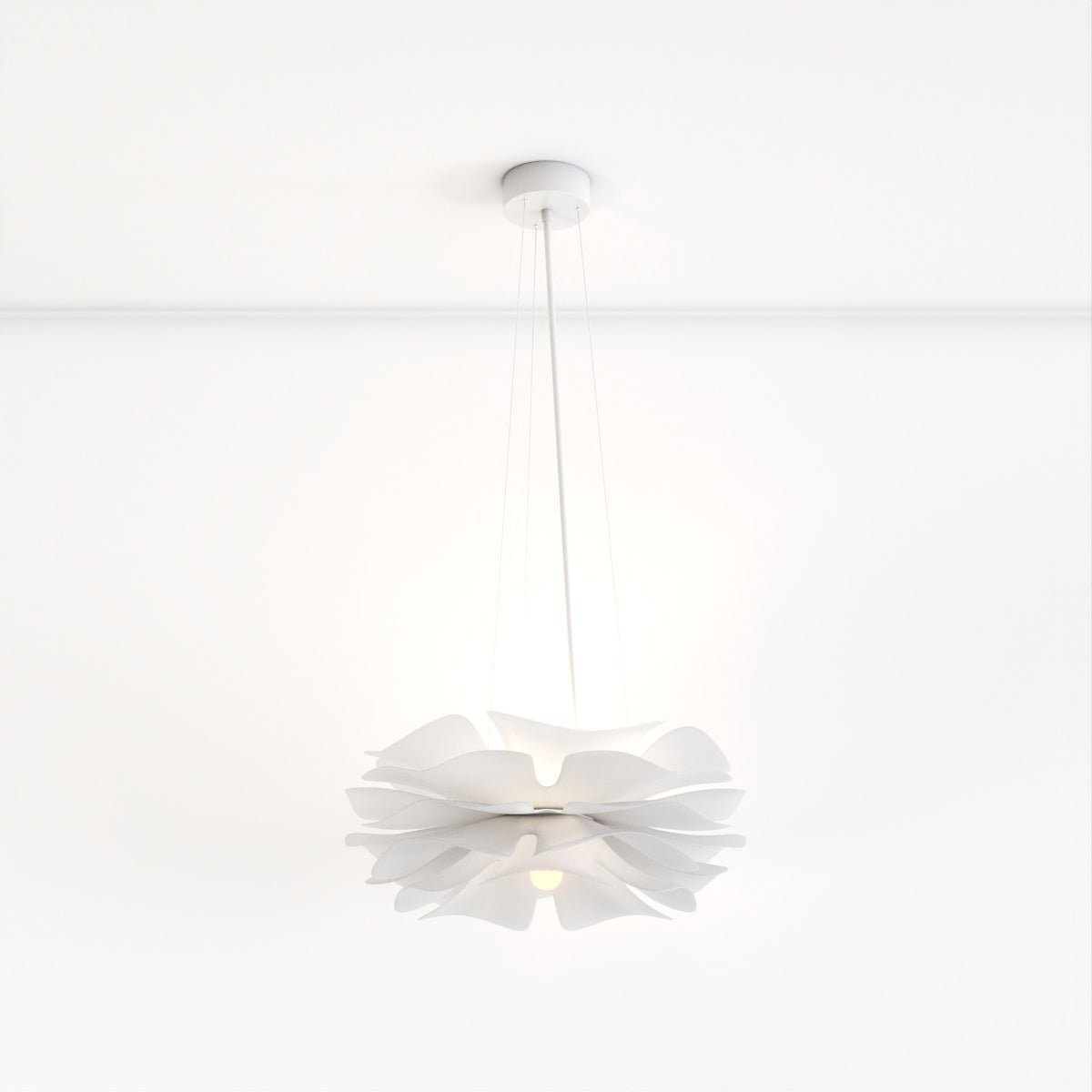 Lustre LED sculptural en forme de fleur avec diffusion douce de la lumière | Restfield