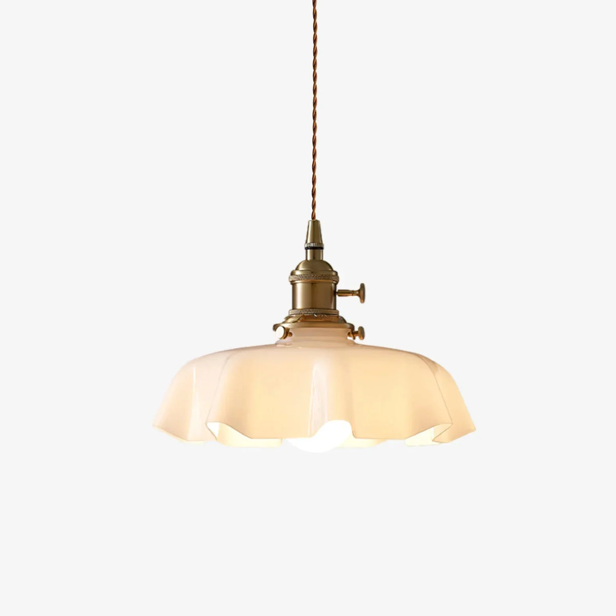 Suspension en laiton et verre réglable blanche E26 E27 design scandinave pour salle à manger, bar et séjour style campagne | Sansoti