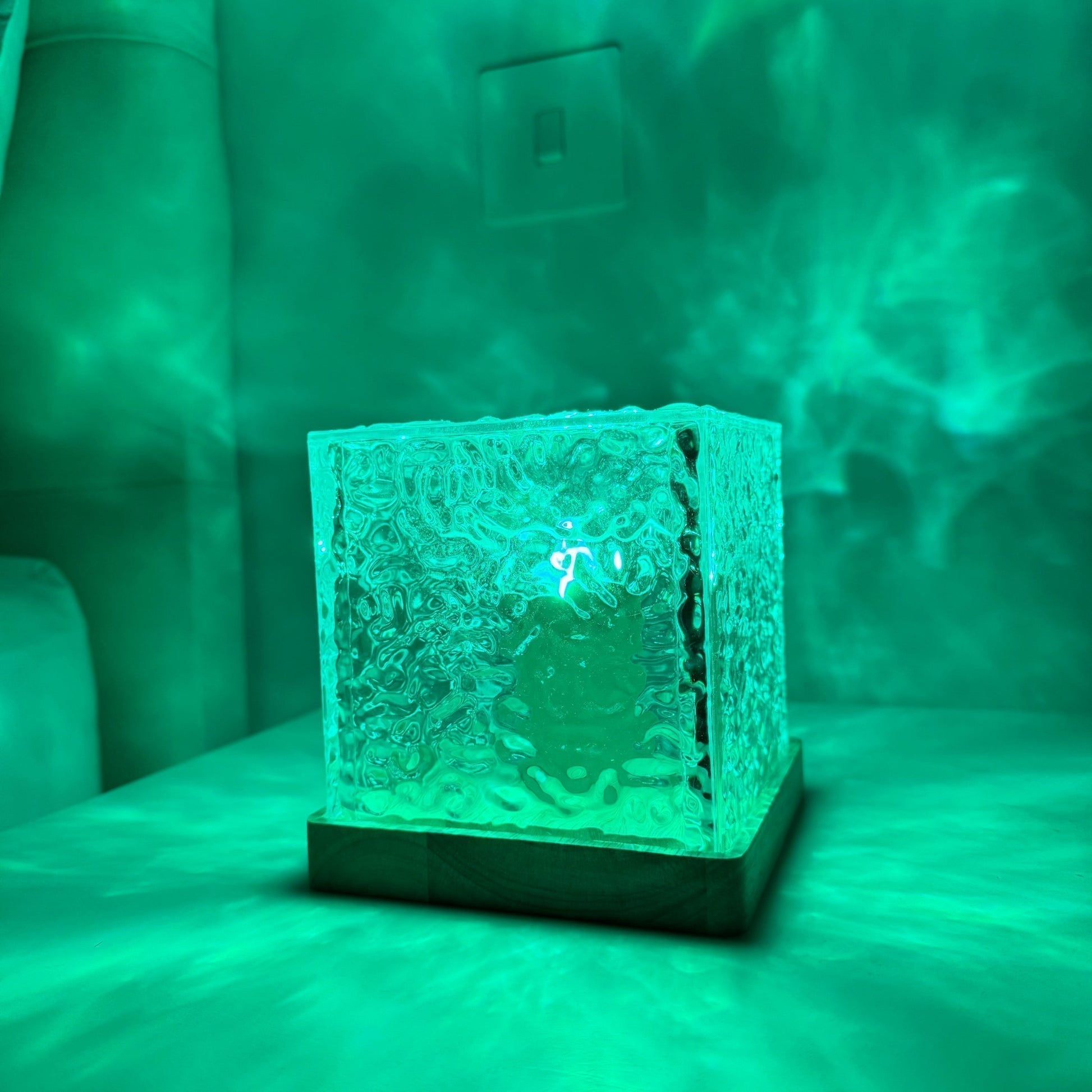 Kubus Lamp Prisma LED Hout Acryl 16 Kleuren USB Sfeerverlichting Woonkamer Slaapkamer Aurora Noorderlicht Effect Nachtlamp Decoratie | Sansoti