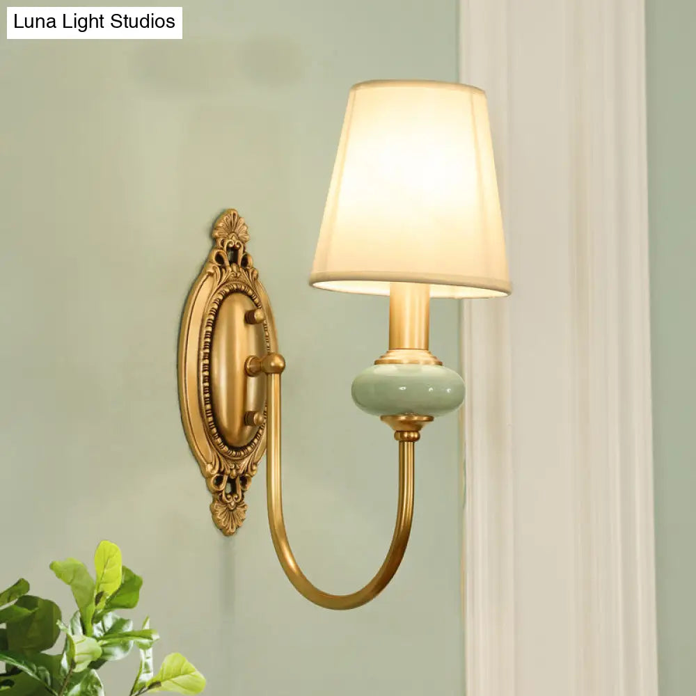 Gouden Wandlamp met Verstelbare Arm – Elegante Metalen Wandverlichting voor Klassiek Interieur | Sansoti