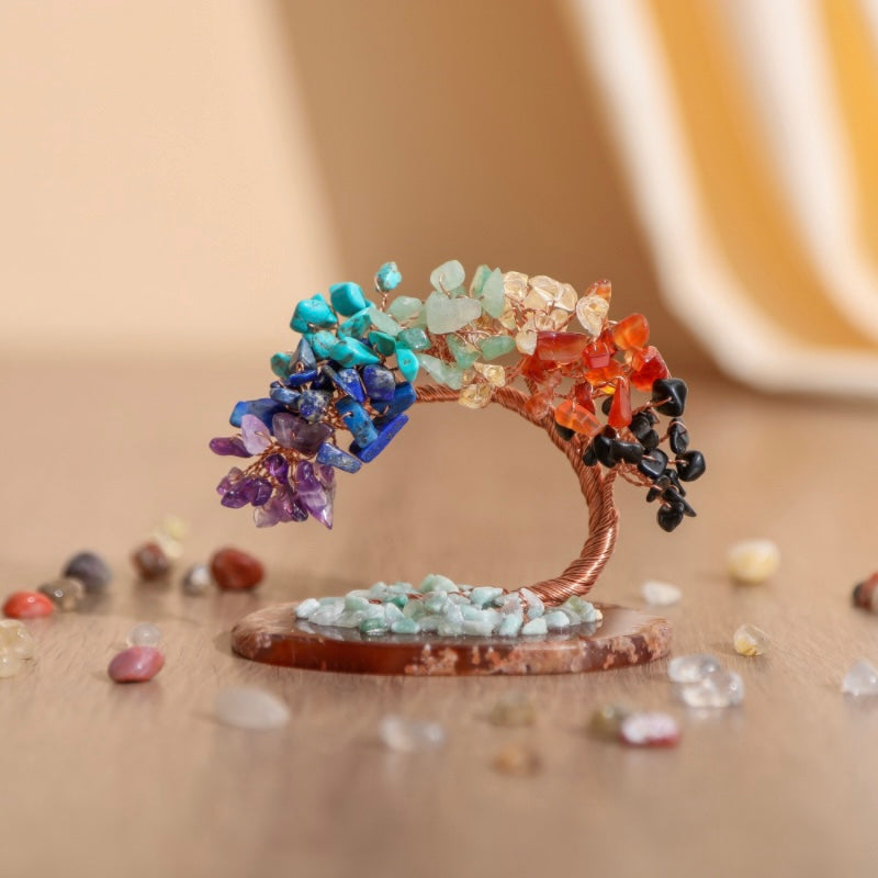 Dekoratives Lebensbaum-Ornament mit Edelsteinblättern, kupferfarbenem Draht und eleganter Achatbasis für das Wohnzimmer | Sansoti
