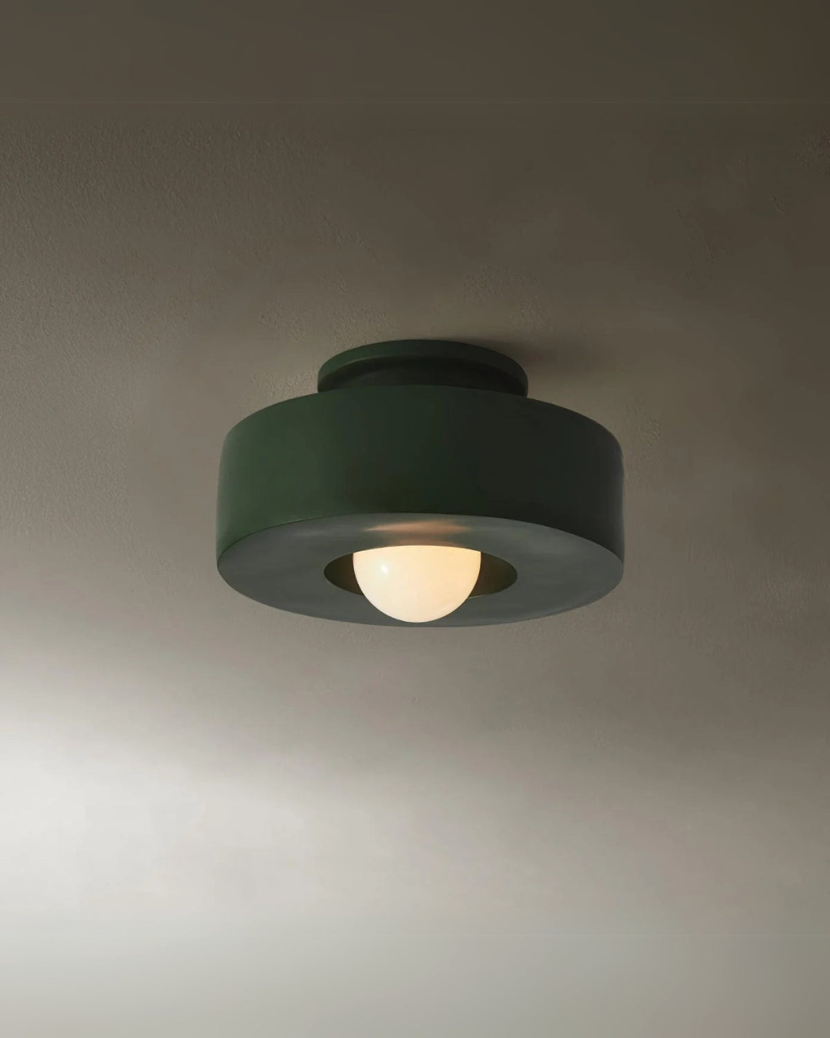Moderne runde Deckenleuchte aus Resin mit integrierter LED – minimalistische Flush-Mount-Designlampe 30 cm | Restfield