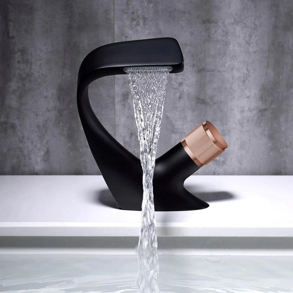 Waschtischarmatur mit Wasserfallauslauf und Einhebeldesign für Badezimmer | Restfield