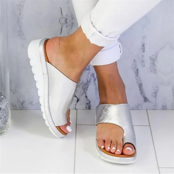 Sandales correctrices pour femmes, talon bas, semelle plantaire profilée, rembourrage latéral, confort quotidien, modèle à enfiler, soutien du pied | Sansoti