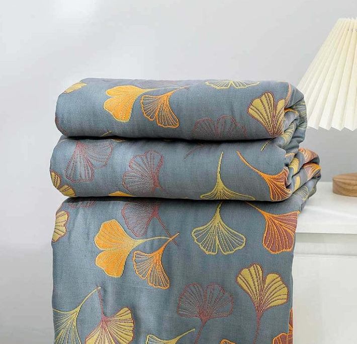 Ginkgo Bladeren Plaid – Omkeerbaar Gewatteerd Decoratiedeken met Botanisch Bladerprint in Geel en Blauw voor Bank, Bed of Picknick | Sansoti