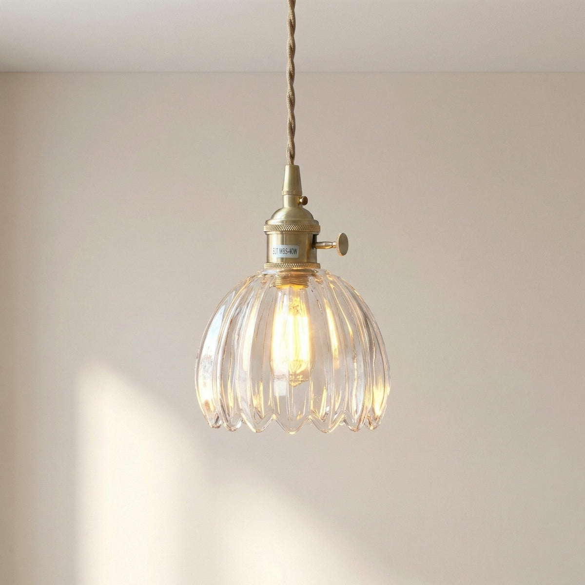 Szklana lampa wisząca E27 Połączenie szkła i metalu Skandynawski design Jadalnia Salon Lampa do jadalni Minimalizm | Sansoti