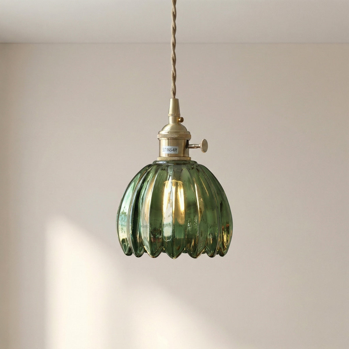 Szklana lampa wisząca E27 Połączenie szkła i metalu Skandynawski design Jadalnia Salon Lampa do jadalni Minimalizm | Sansoti