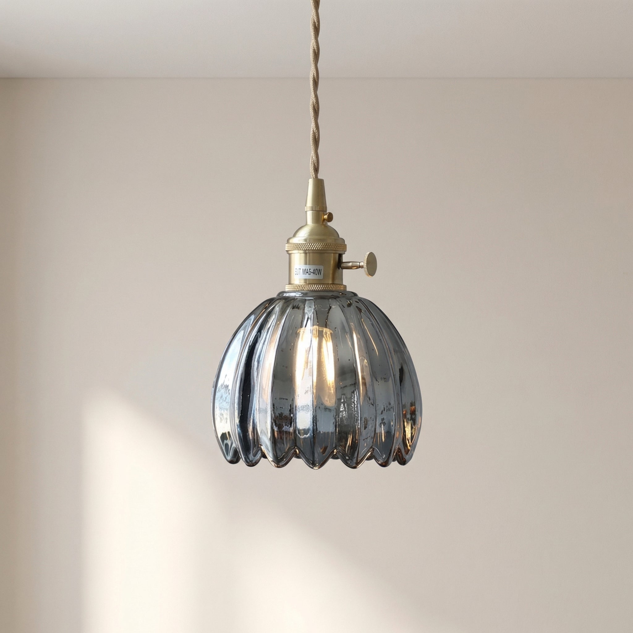 Szklana lampa wisząca E27 Połączenie szkła i metalu Skandynawski design Jadalnia Salon Lampa do jadalni Minimalizm | Sansoti
