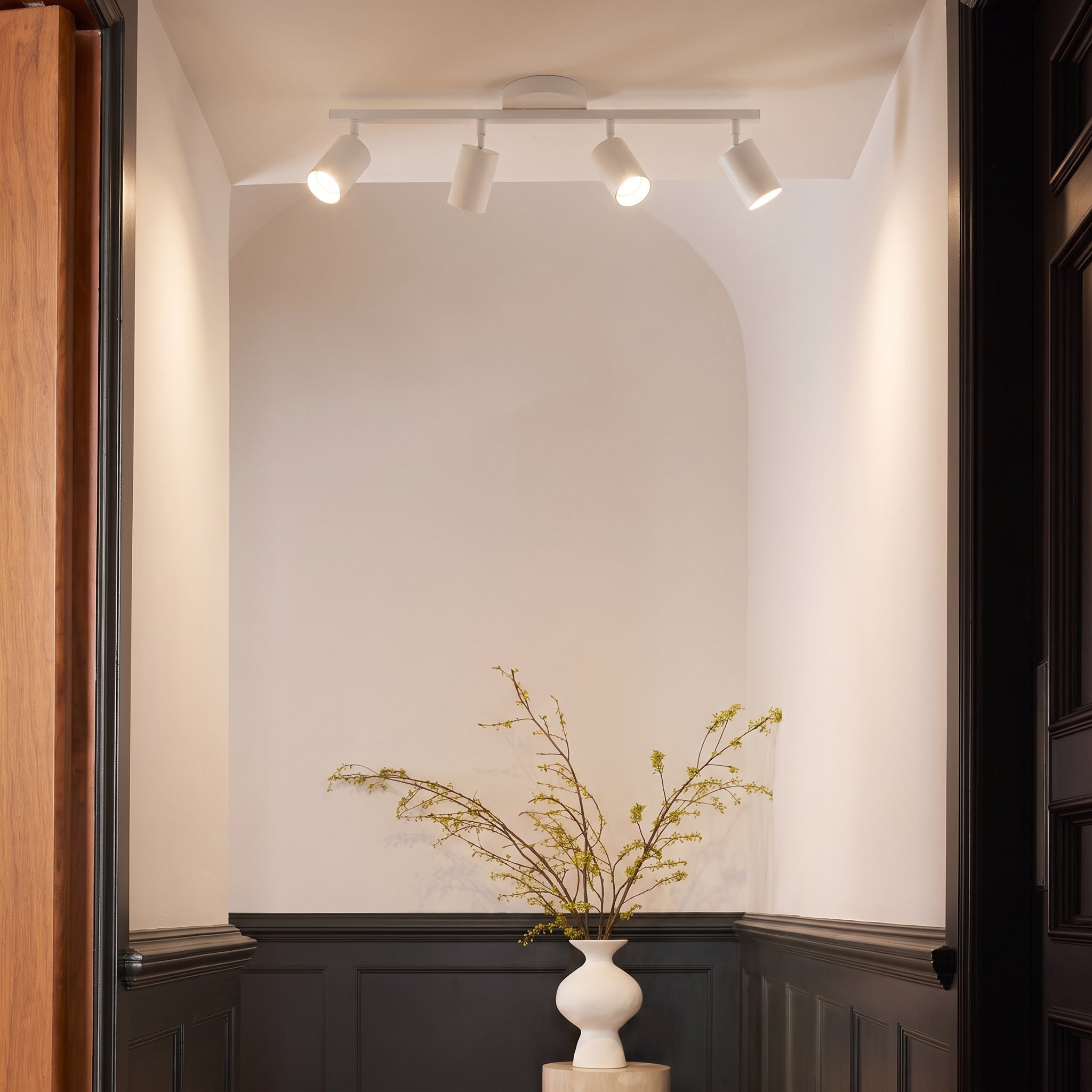 Plafonnier à 4 spots réglables, aluminium noir et blanc, douilles GU10, éclairage pour salon et cuisine, style moderne | Sansoti