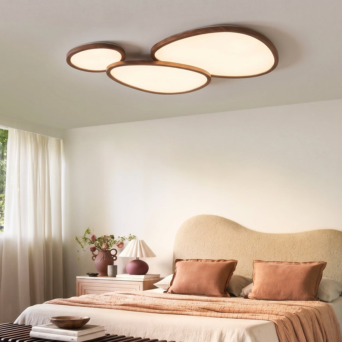 Plafonnier LED en bois foncé, design ultra-plat, lumière blanc chaud, salon, entrée, chambre, style scandinave moderne | Sansoti