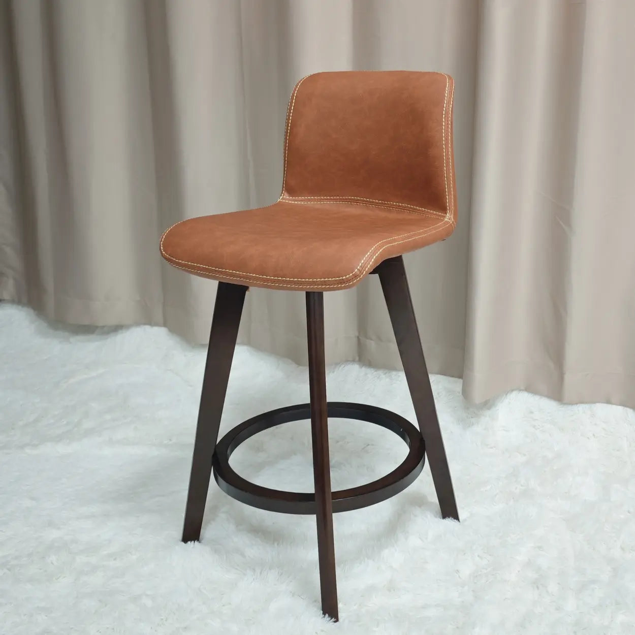 Tabouret de Bar Pivotant en Cuir avec Dossier et Pieds en Bois – Chaise de Bar Moderne Pivotante à 360° pour Îlot de Cuisine et Bar à Domicile | Restfield