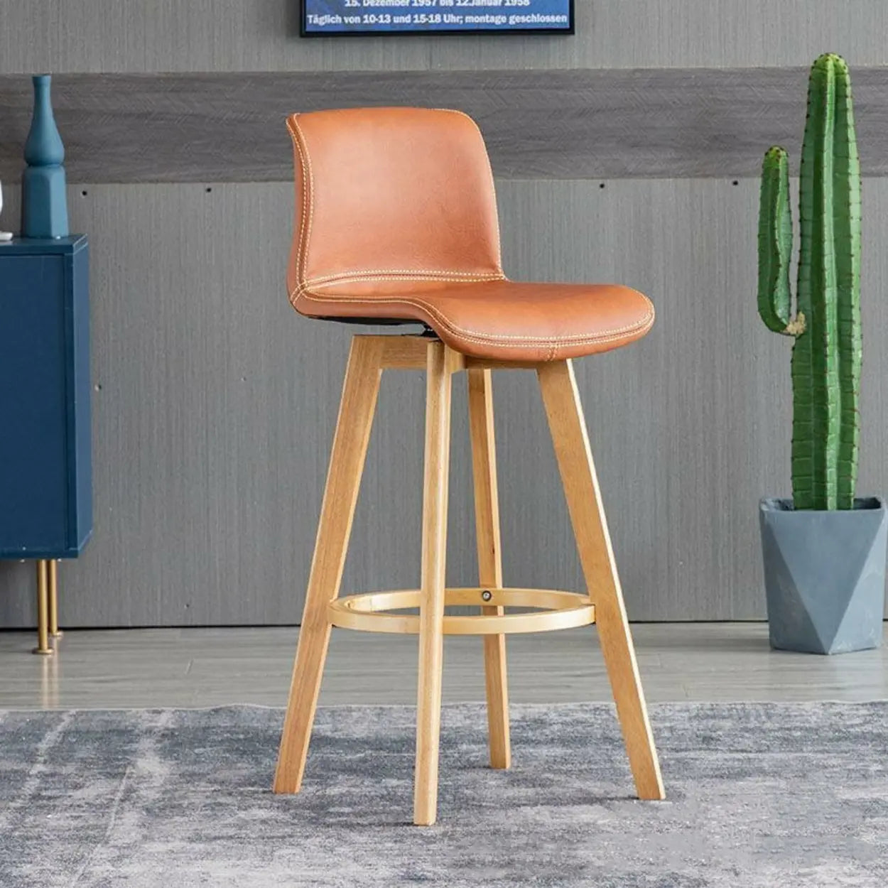 Tabouret de Bar Pivotant en Cuir avec Dossier et Pieds en Bois – Chaise de Bar Moderne Pivotante à 360° pour Îlot de Cuisine et Bar à Domicile | Restfield