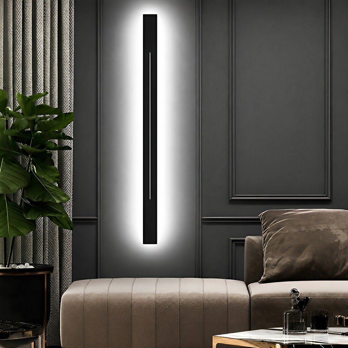 Applique murale élégante à bande LED en fer et acrylique, dimmable, 60-120 cm, pour miroir, salon ou salle de bains, noir et doré, moderne et chaleureuse | Sansoti