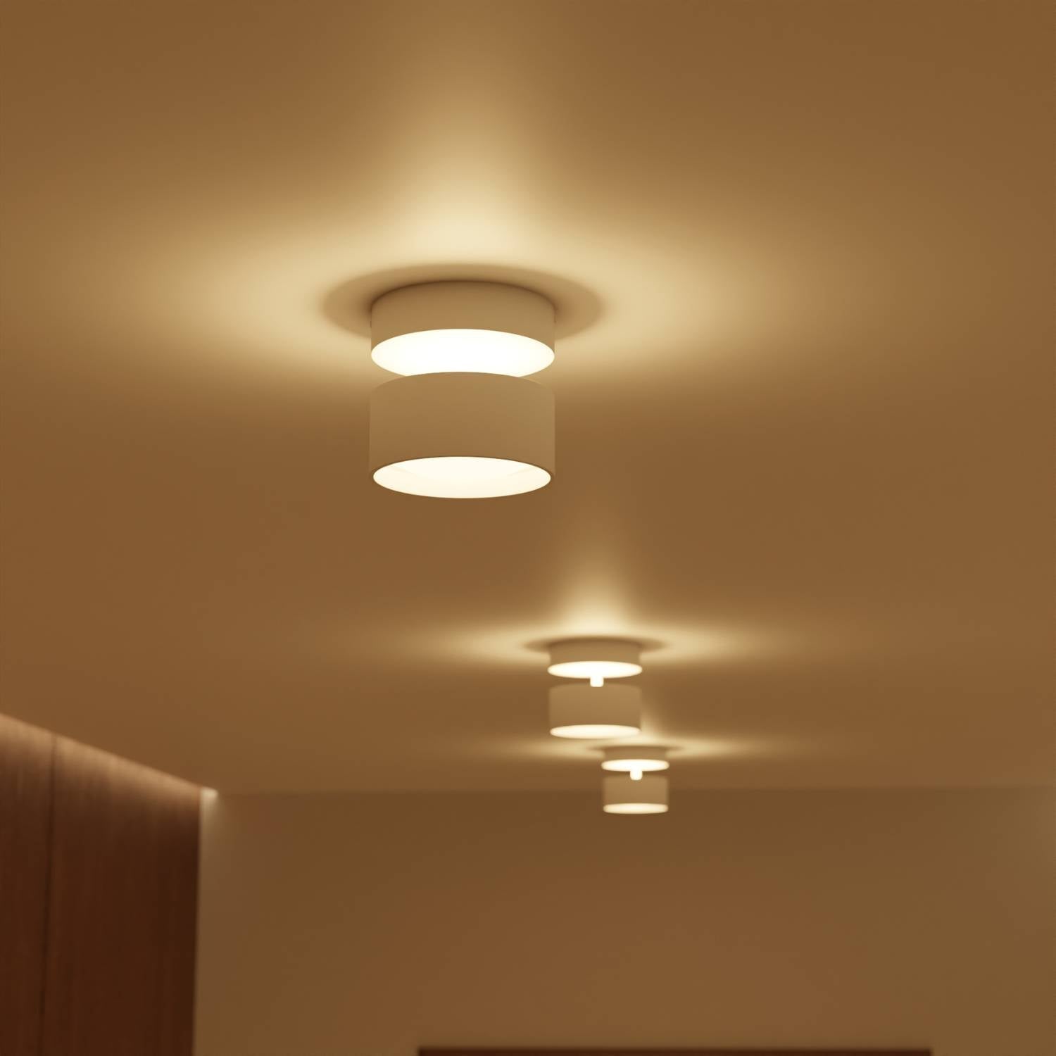 Moderne cilindervormige plafondlamp met up & downlight – Arvona