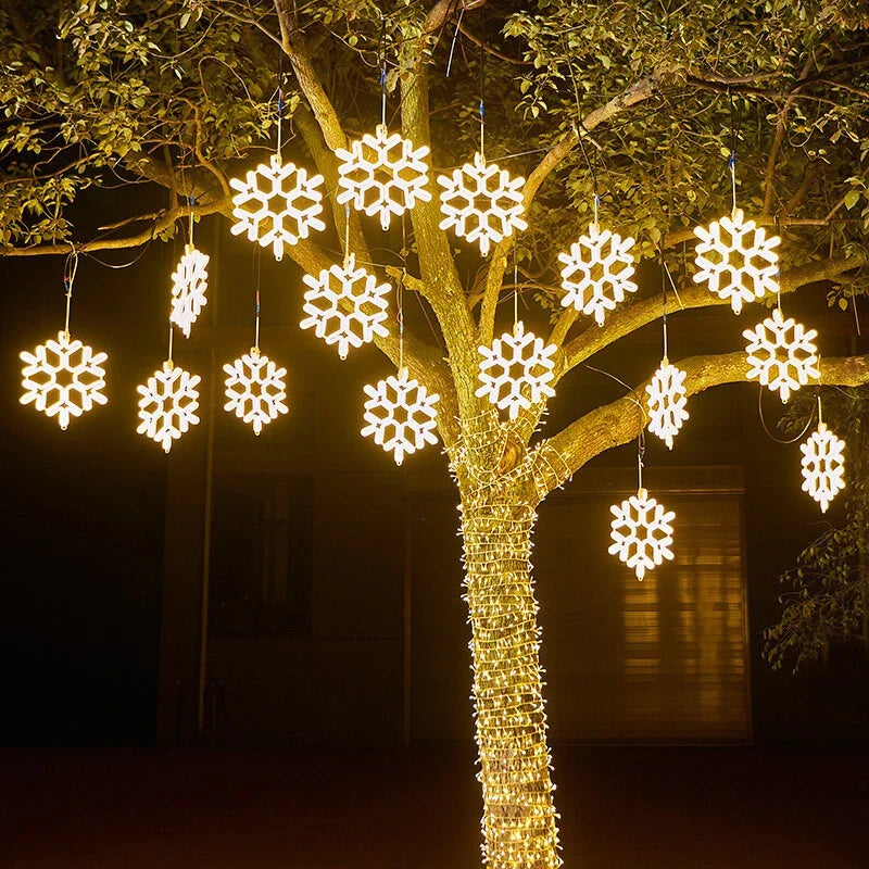 LED-Schneeflocken-Hängeleuchte für den Außenbereich, warmweiß, Weihnachtsbeleuchtung für Balkon, Garten und Terrasse, dekorativ, stimmungsvoll, Winter | Sansoti